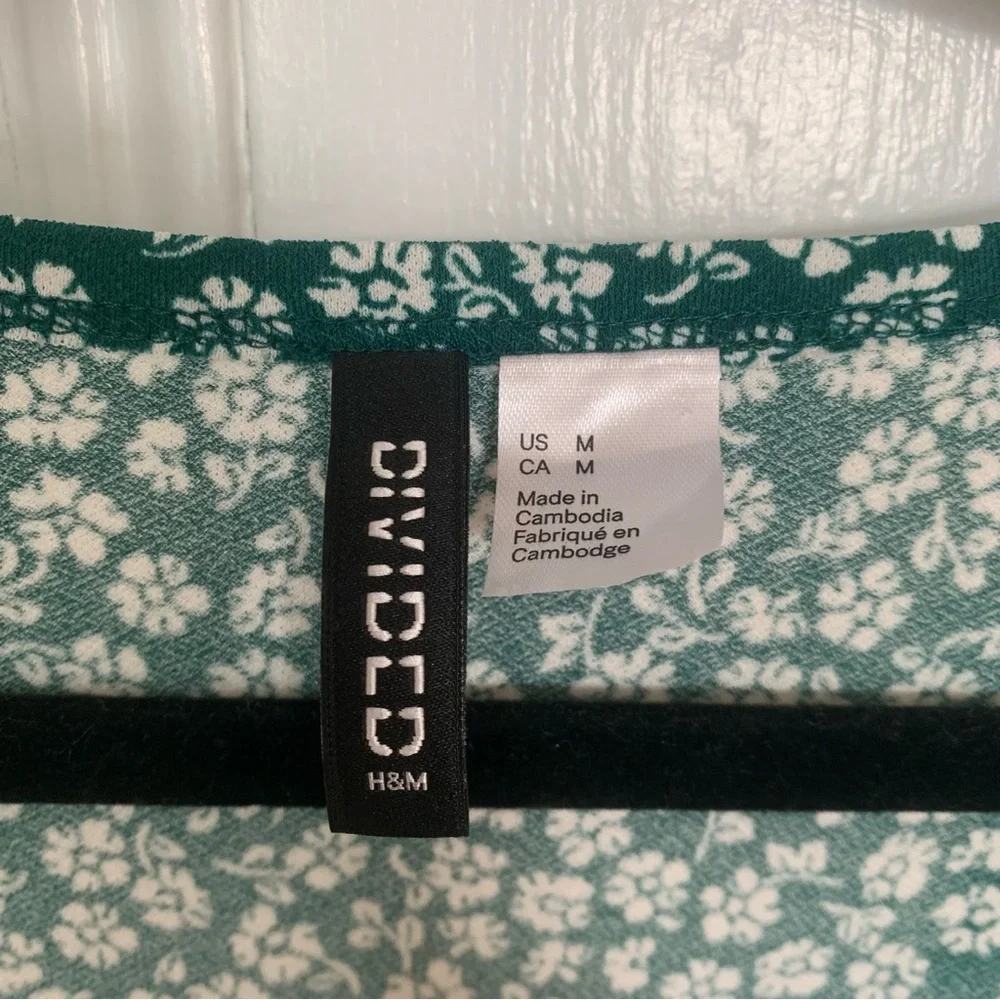 H&M Dark Green Floral Drawstring Top - Picture 9 of 15